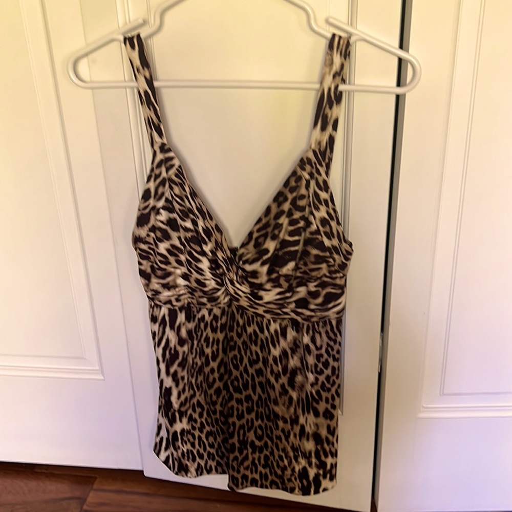 Elie Tahari EUC, animal print, silky,  sz small